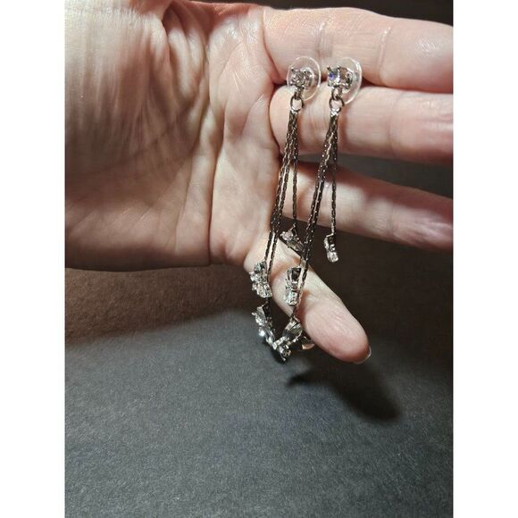 *Sale* Sterling silver dangling rhinestone butterfly earrings - Picture 6 of 12